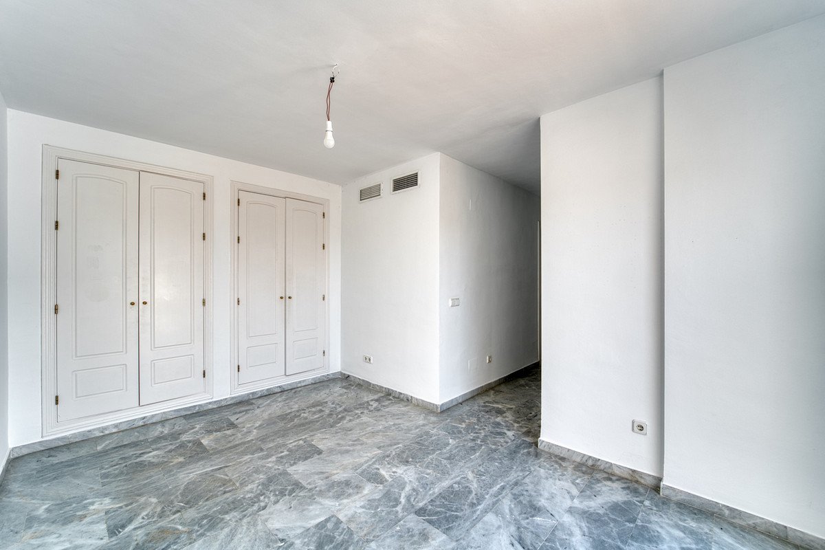 5 Bed Penthouse Duplex in Guadalmina Baja