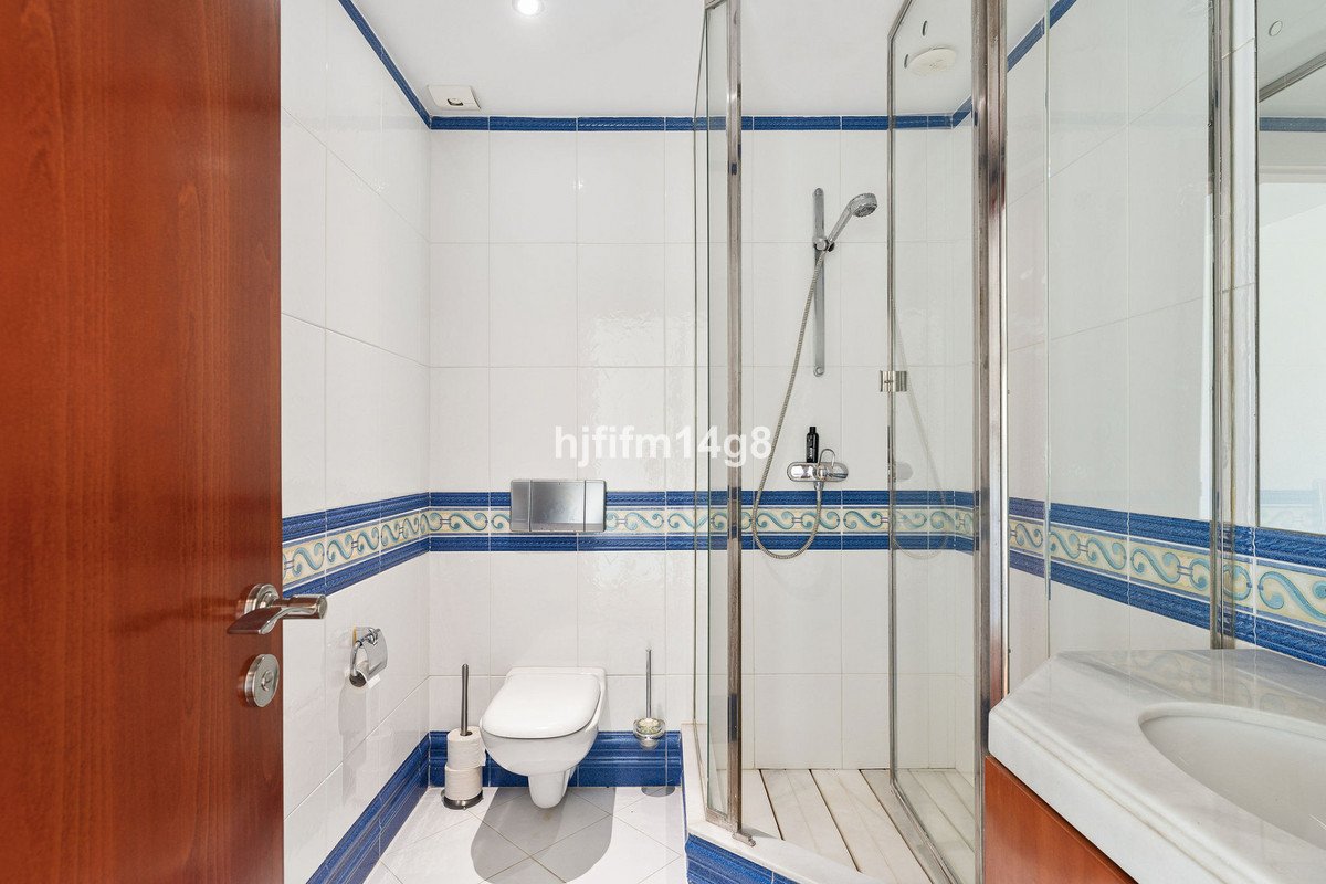 4 Bed Penthouse in Nueva Andalucía