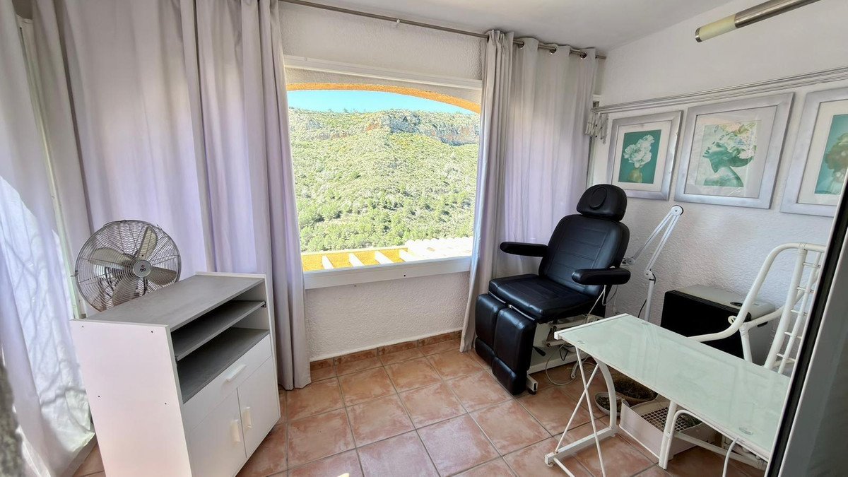 2 Bed Bungalow in Benitachell