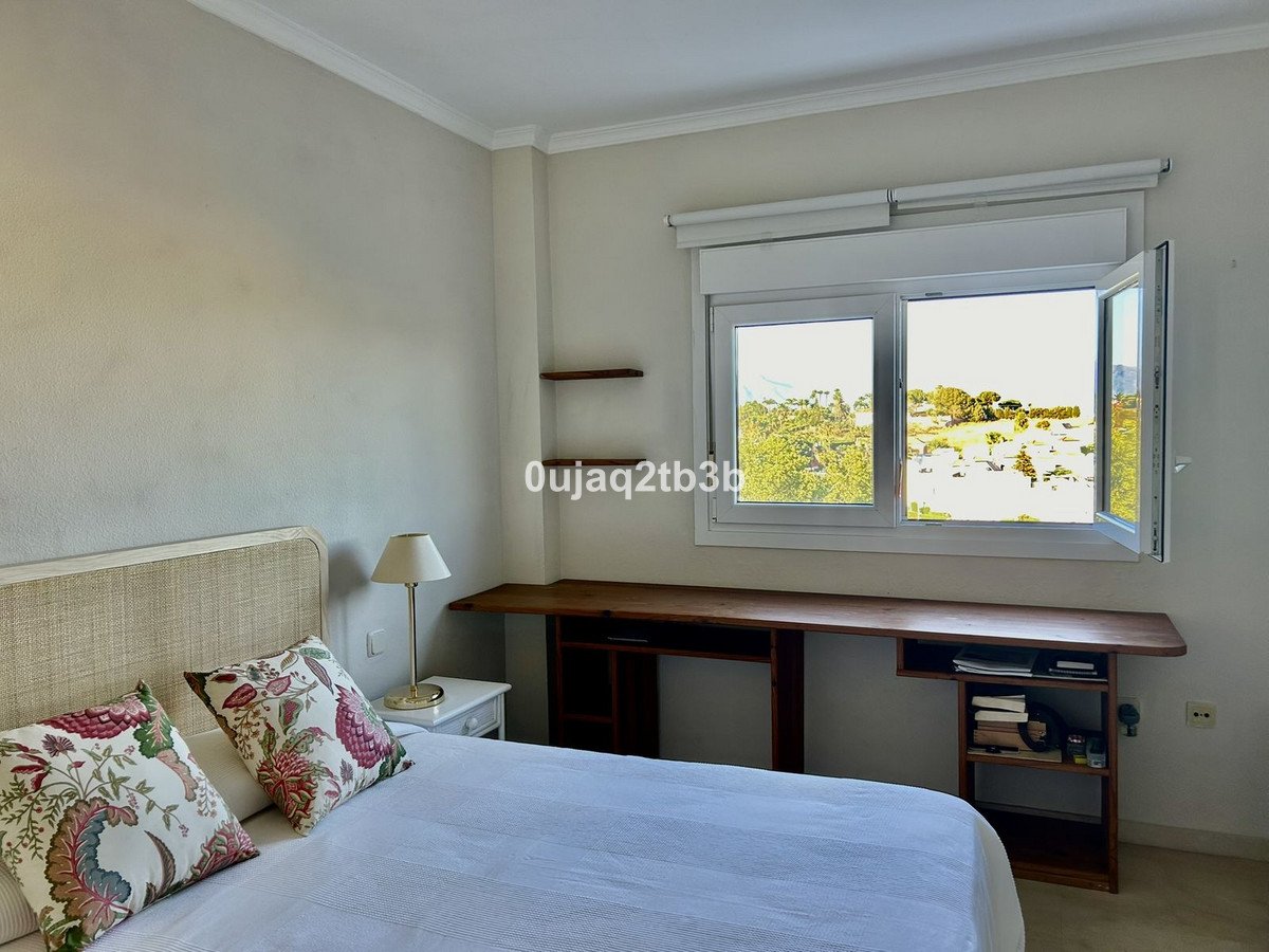 1 Bed Middle Floor Apartment in New Golden Mile
