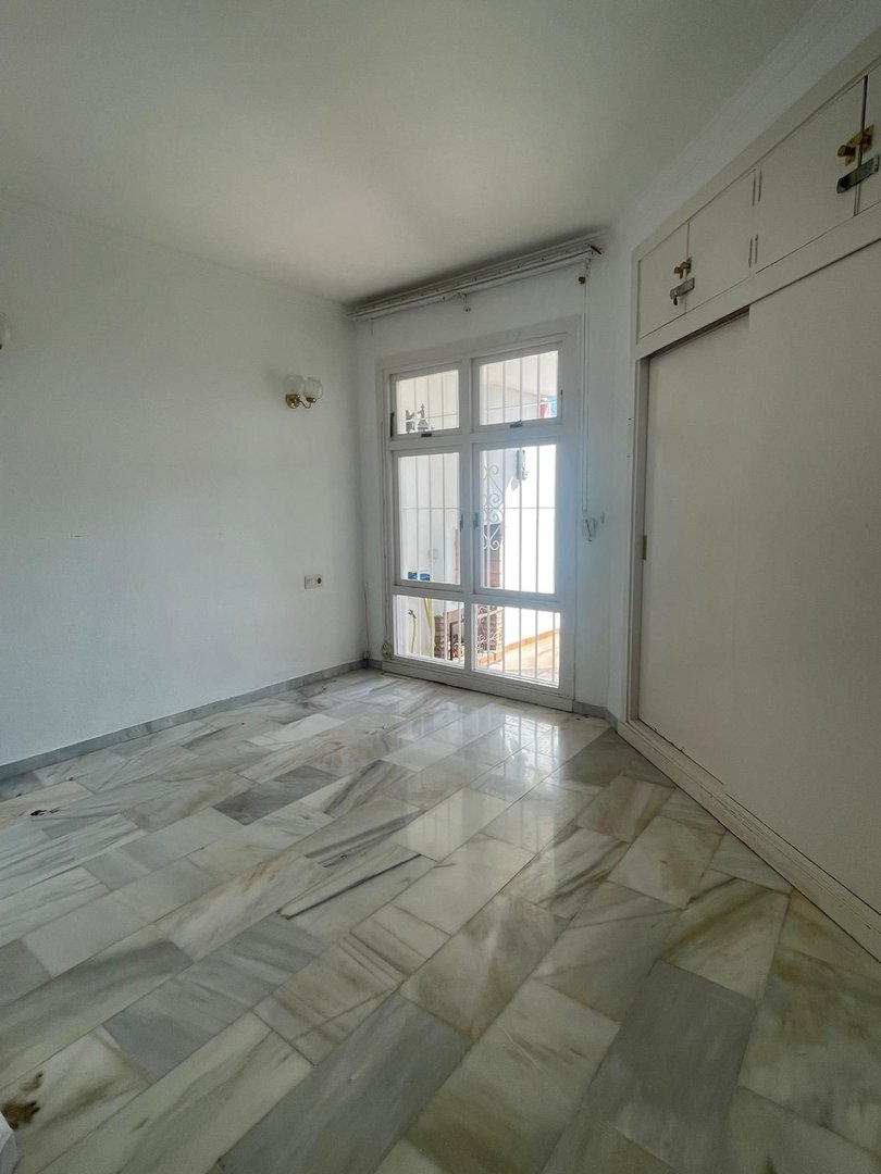 2 Bed Ground Floor Apartment in Calahonda