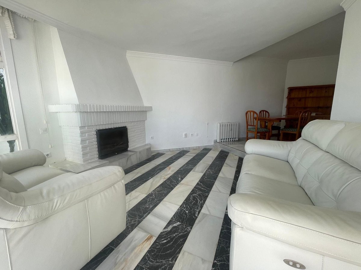 2 Bed Ground Floor Apartment in Calahonda