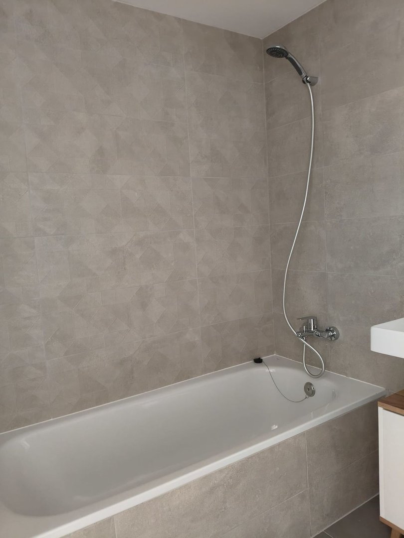 2 Bed Middle Floor Apartment in Fuengirola