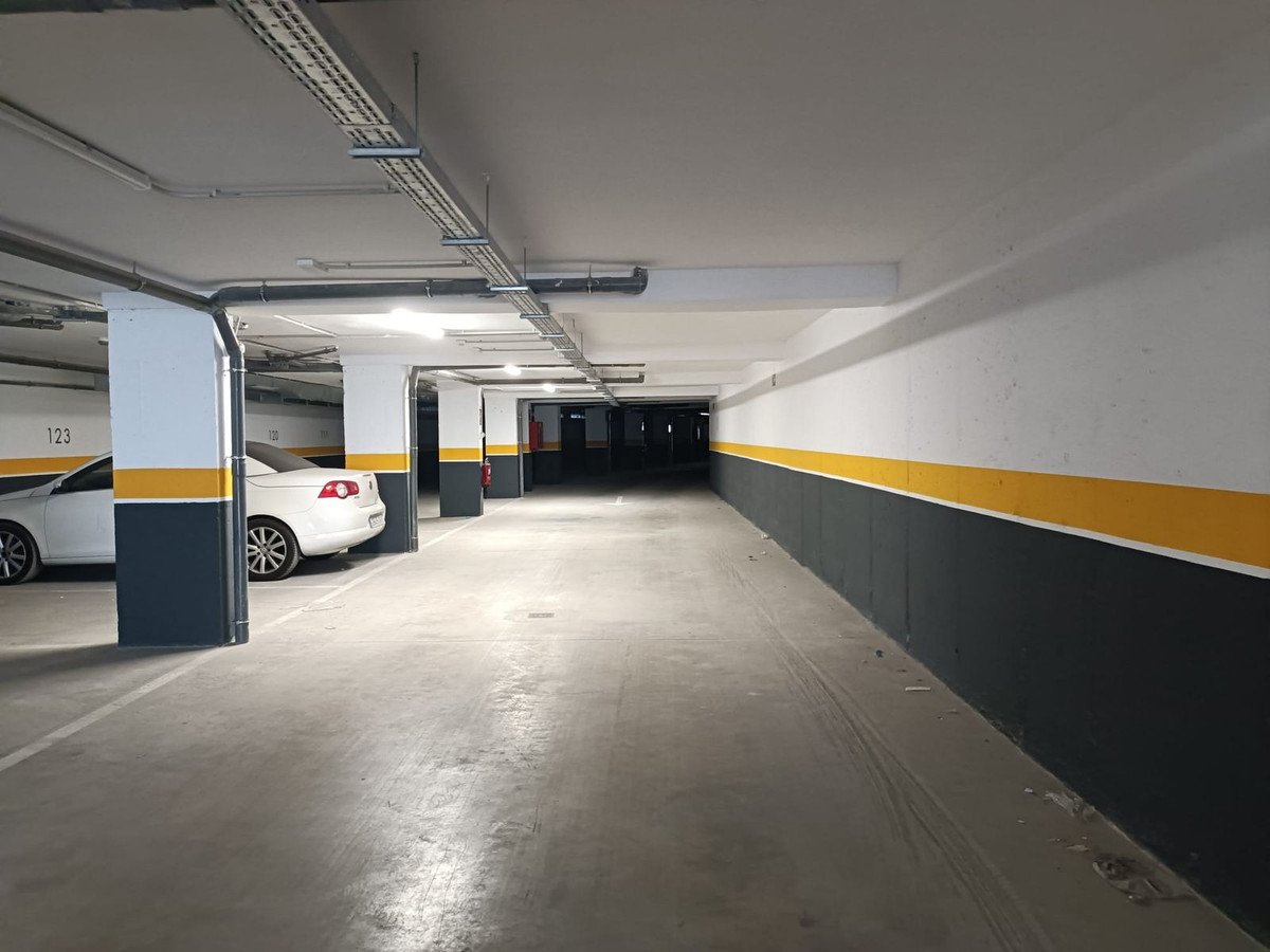 2 Bed Middle Floor Apartment in Fuengirola