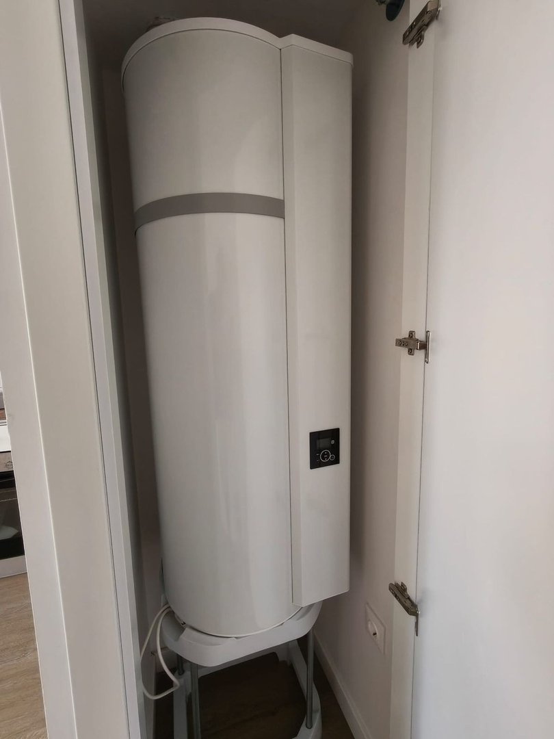 2 Bed Middle Floor Apartment in Fuengirola