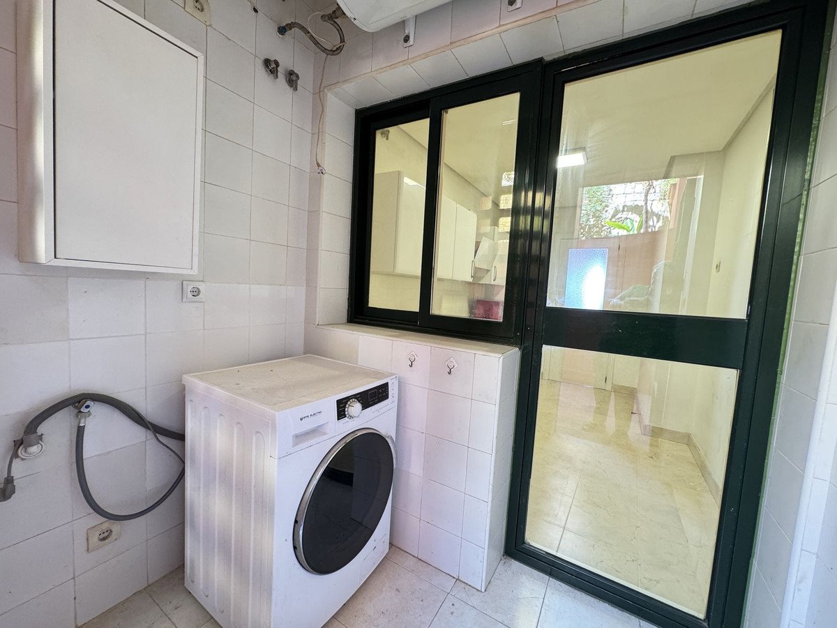 2 Bed Middle Floor Apartment in Calahonda