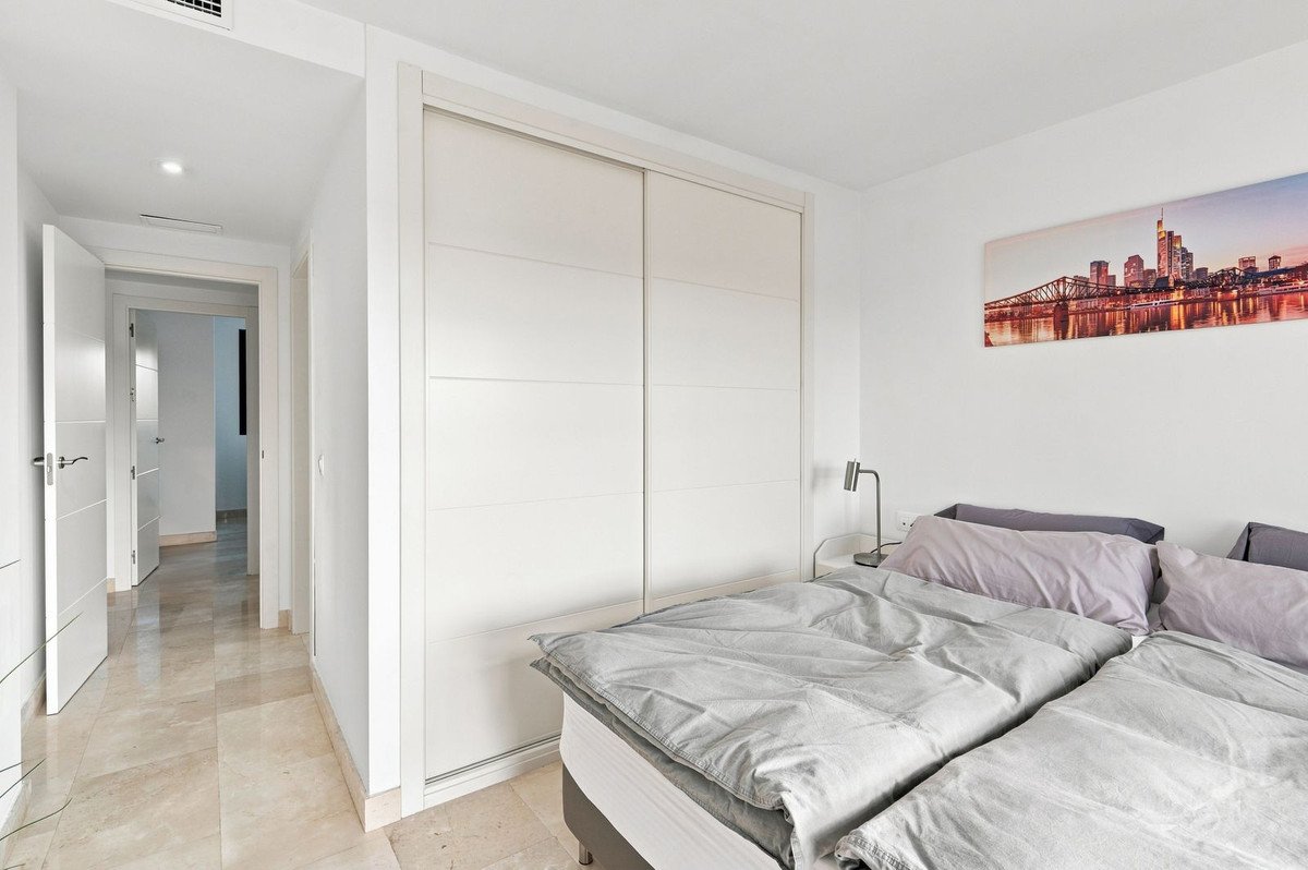 2 Bed Middle Floor Apartment in Casares Playa