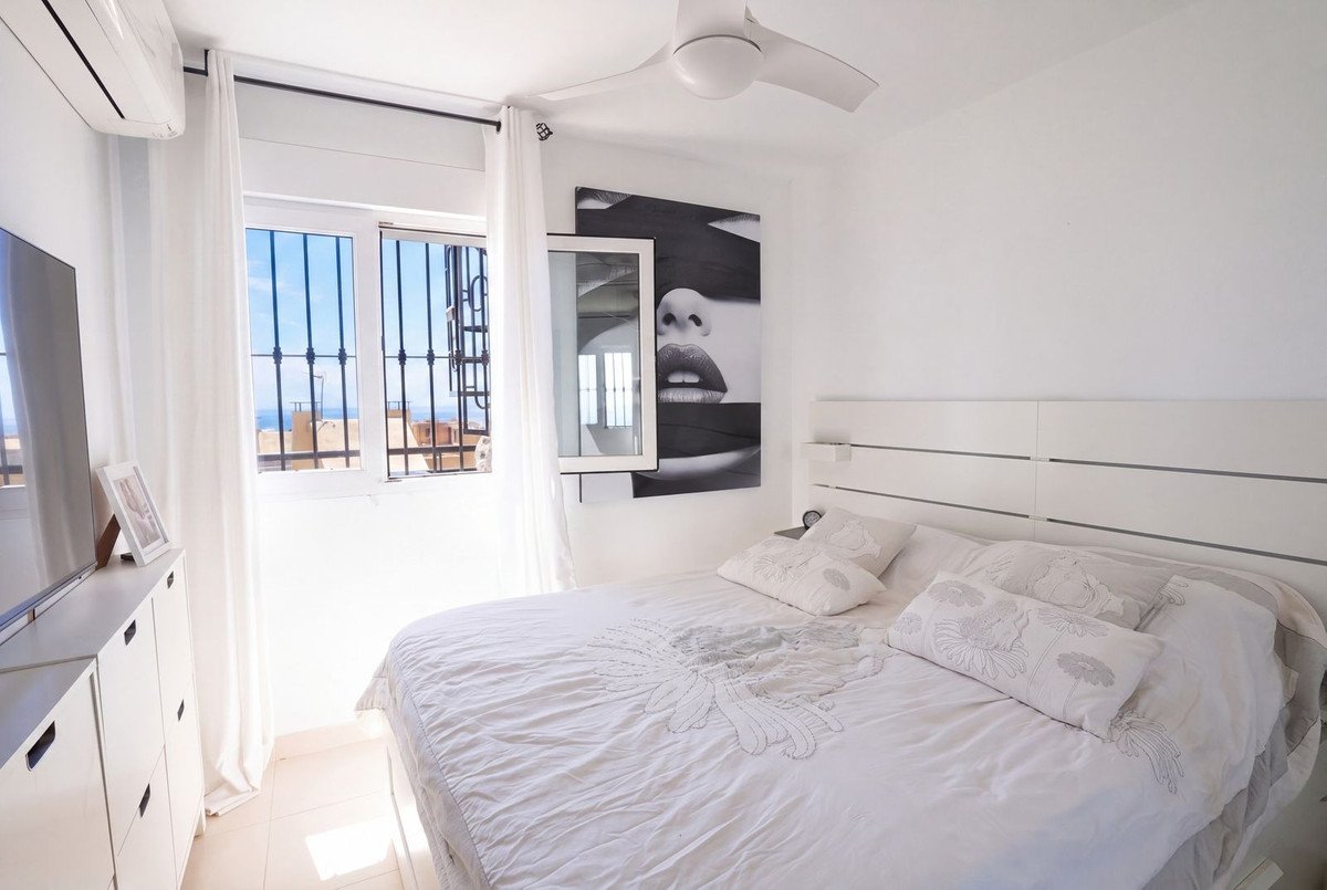 2 Bed Penthouse in Calahonda