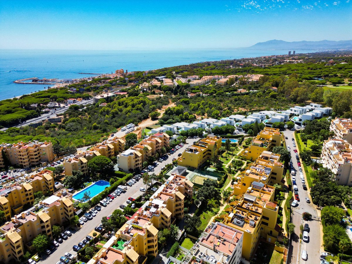 2 Bed Penthouse in Calahonda