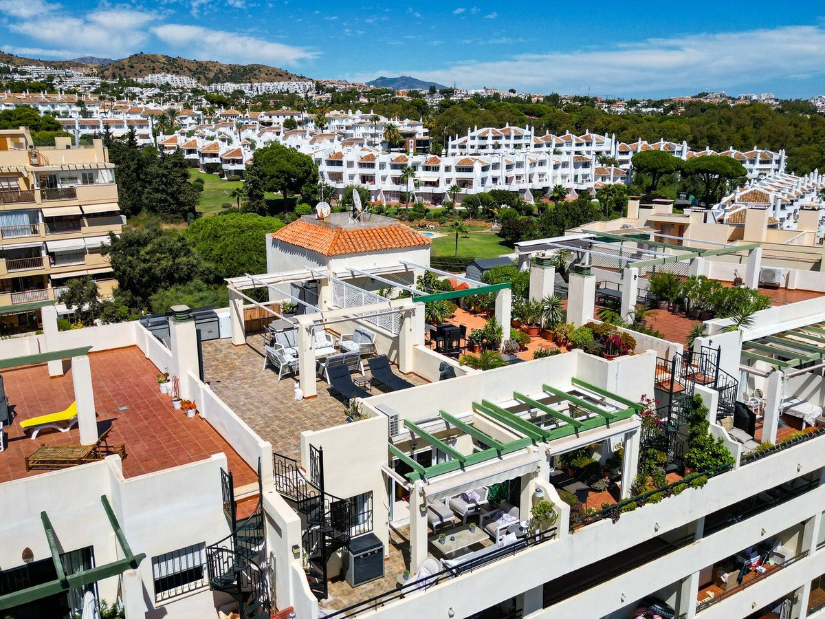 2 Bed Penthouse in Calahonda