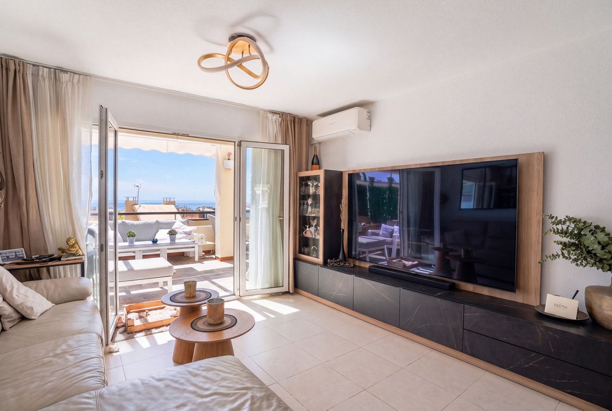 2 Bed Penthouse in Calahonda