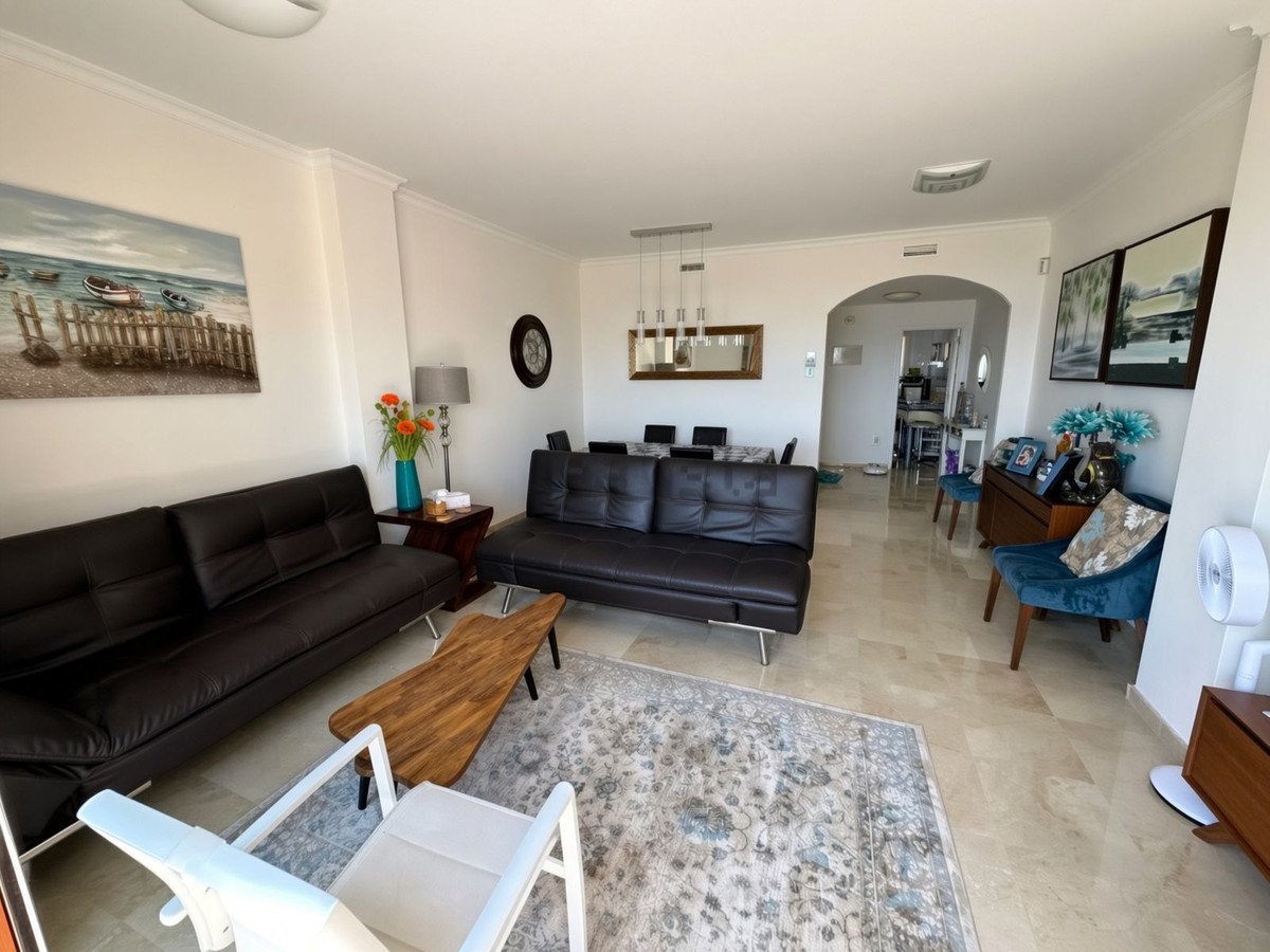 2 Bed Penthouse in La Duquesa