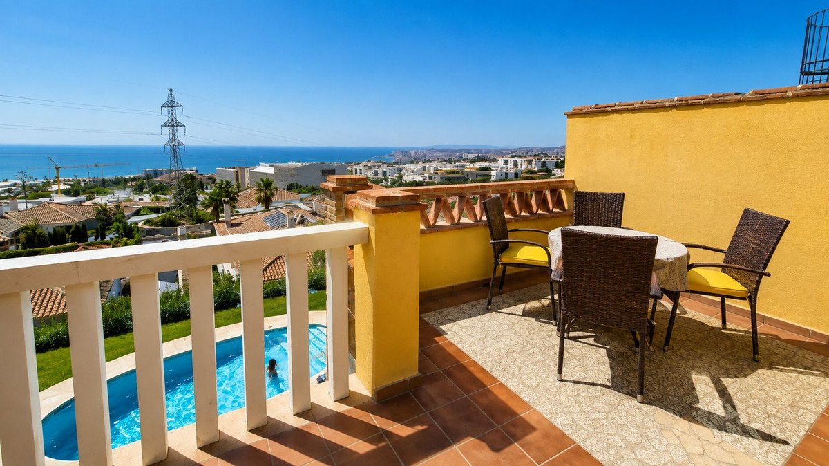 2 Bed Penthouse in Fuengirola
