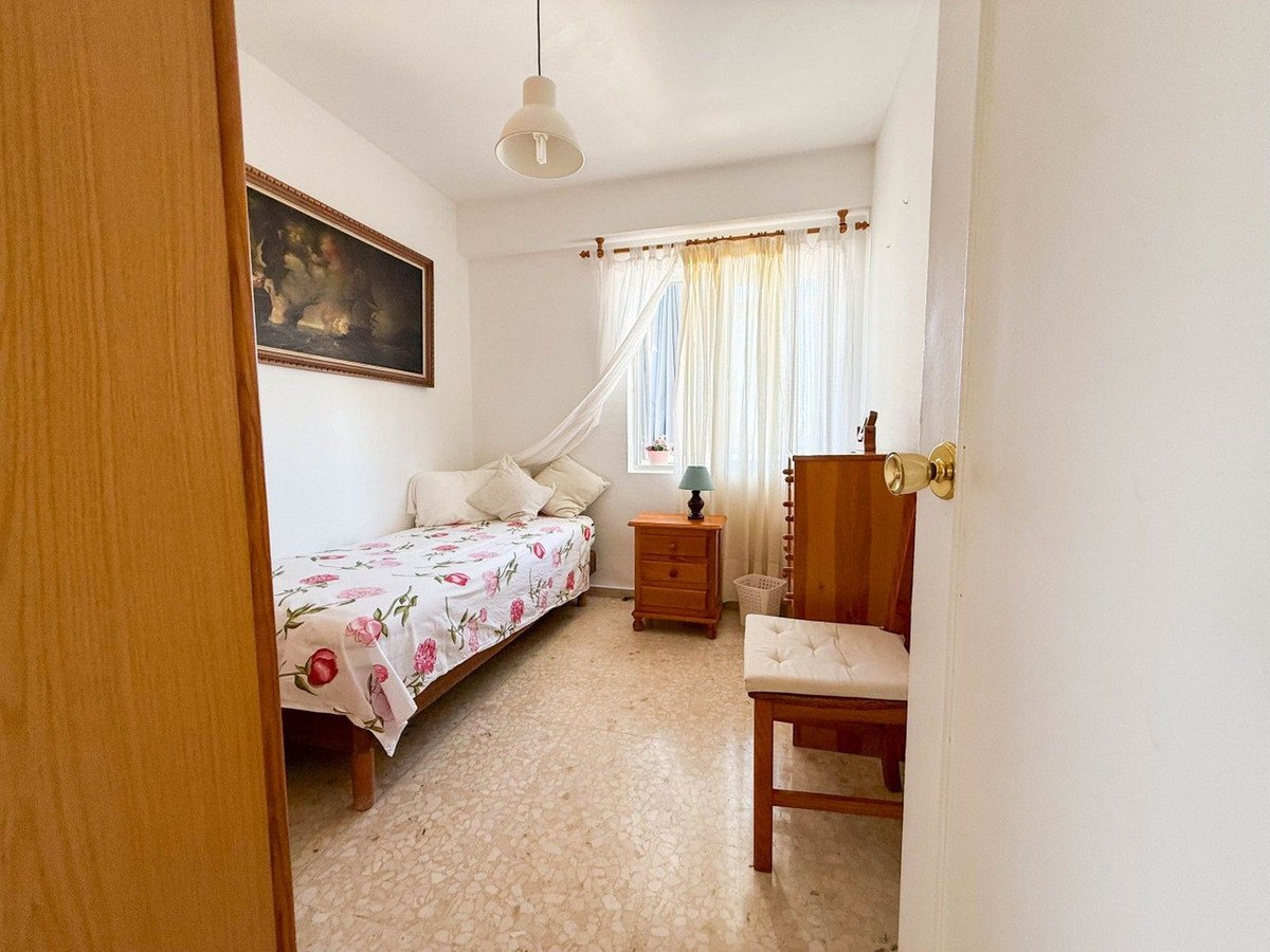 4 Bed Top Floor Apartment in Marbella