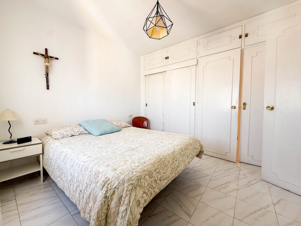 4 Bed Top Floor Apartment in Marbella