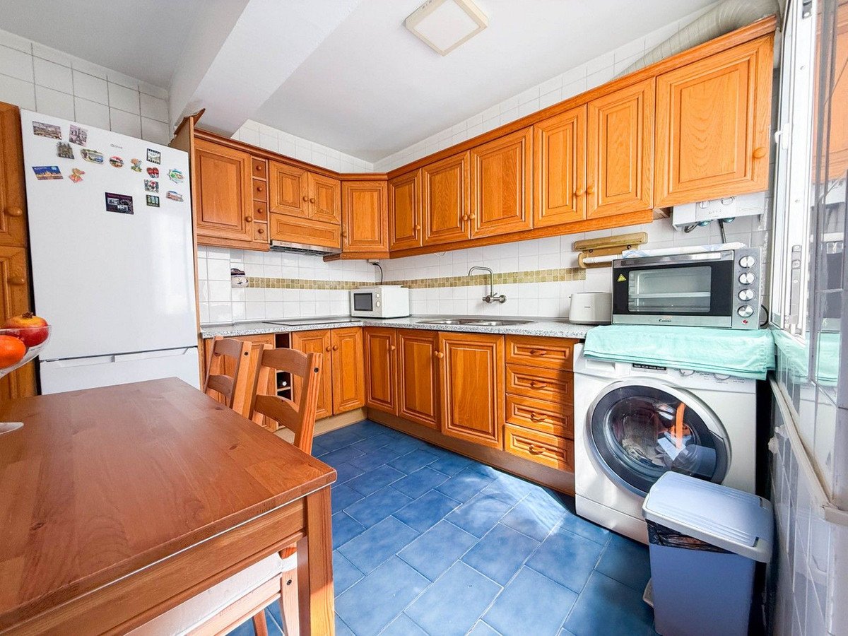 4 Bed Top Floor Apartment in Marbella