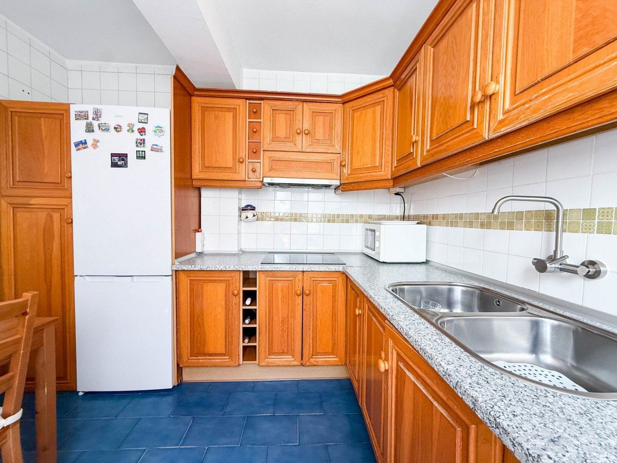 4 Bed Top Floor Apartment in Marbella