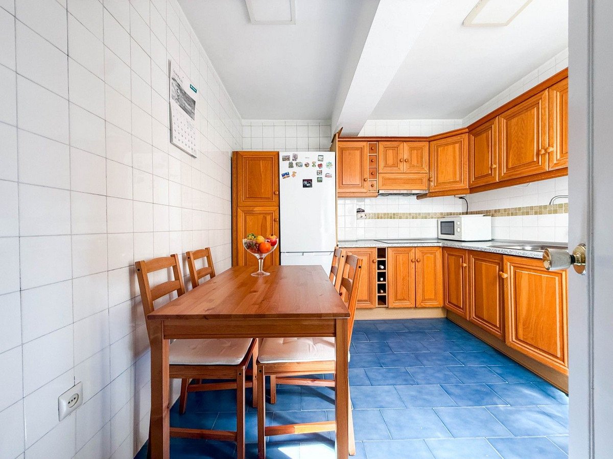 4 Bed Top Floor Apartment in Marbella