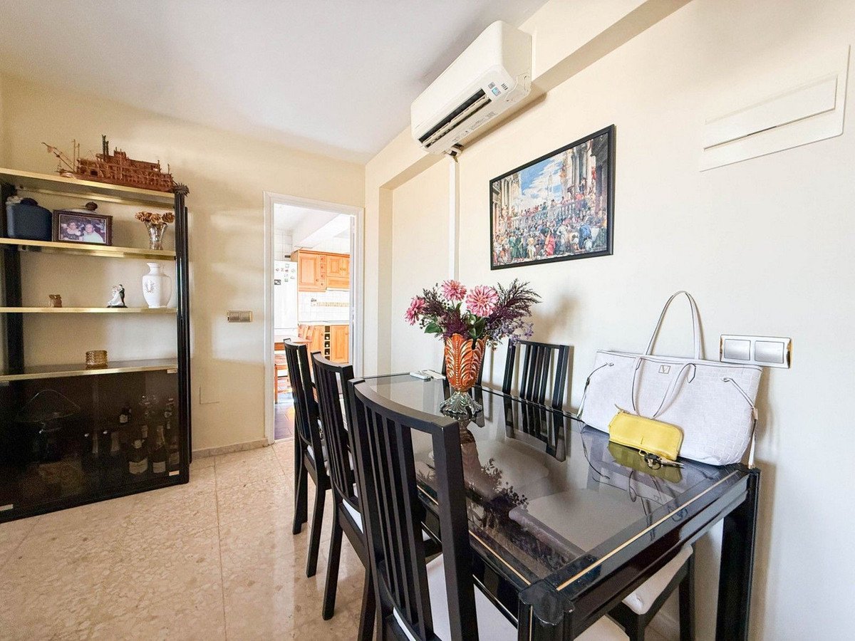 4 Bed Top Floor Apartment in Marbella