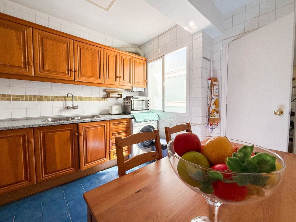 4 Bed Top Floor Apartment in Marbella