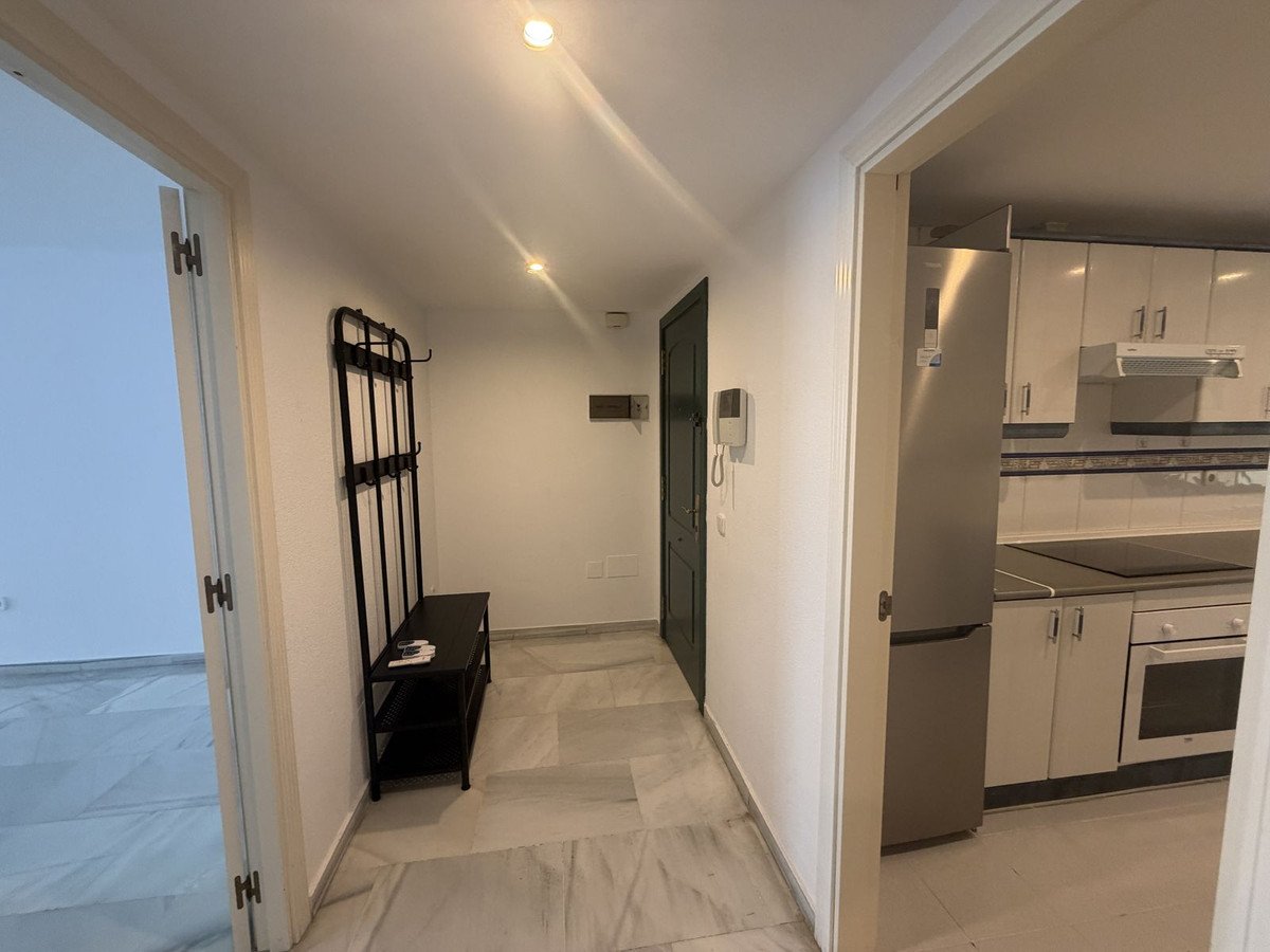 2 Bed Middle Floor Apartment in Marbella