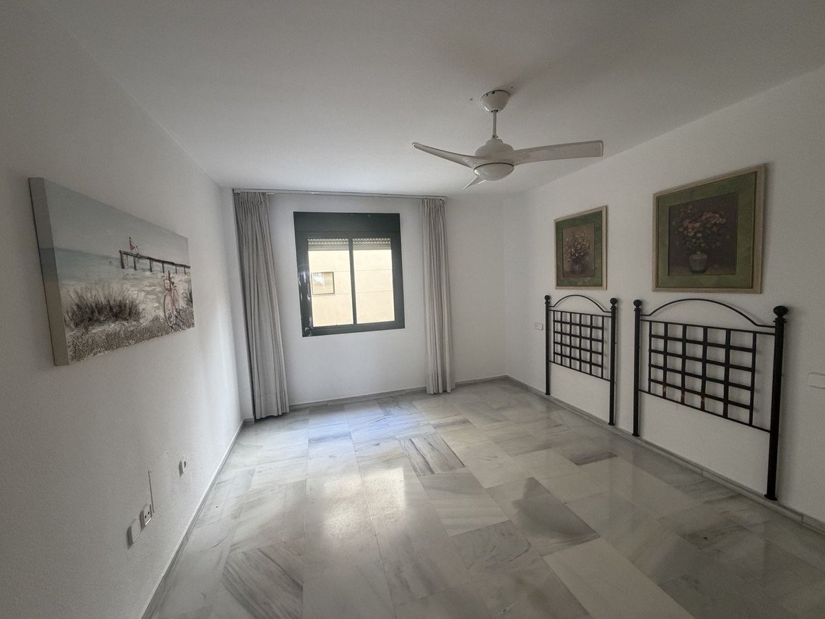 2 Bed Middle Floor Apartment in Marbella