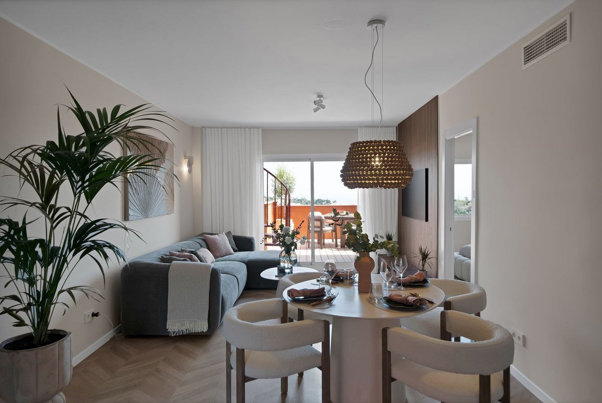 2 Bed Penthouse Duplex in Las Chapas