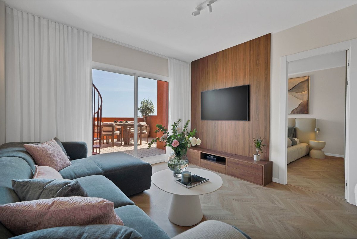 2 Bed Penthouse Duplex in Las Chapas