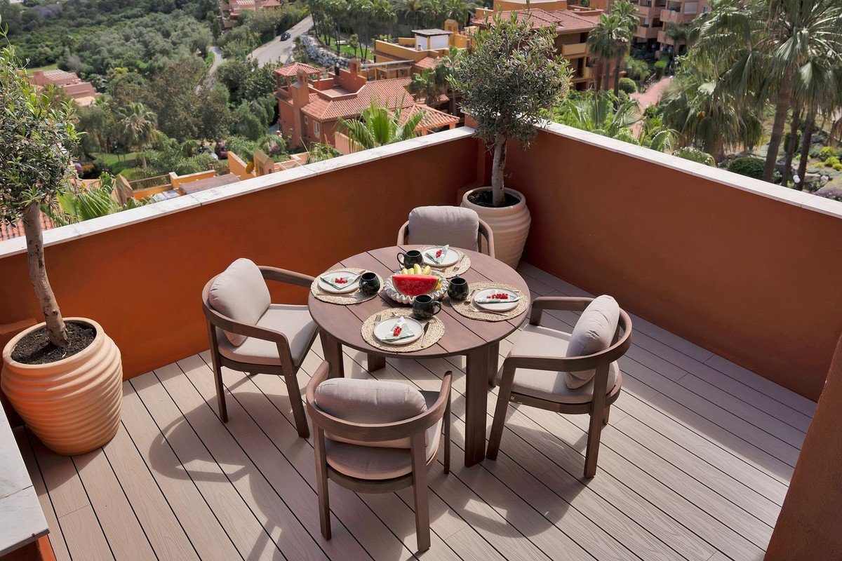2 Bed Penthouse Duplex in Las Chapas