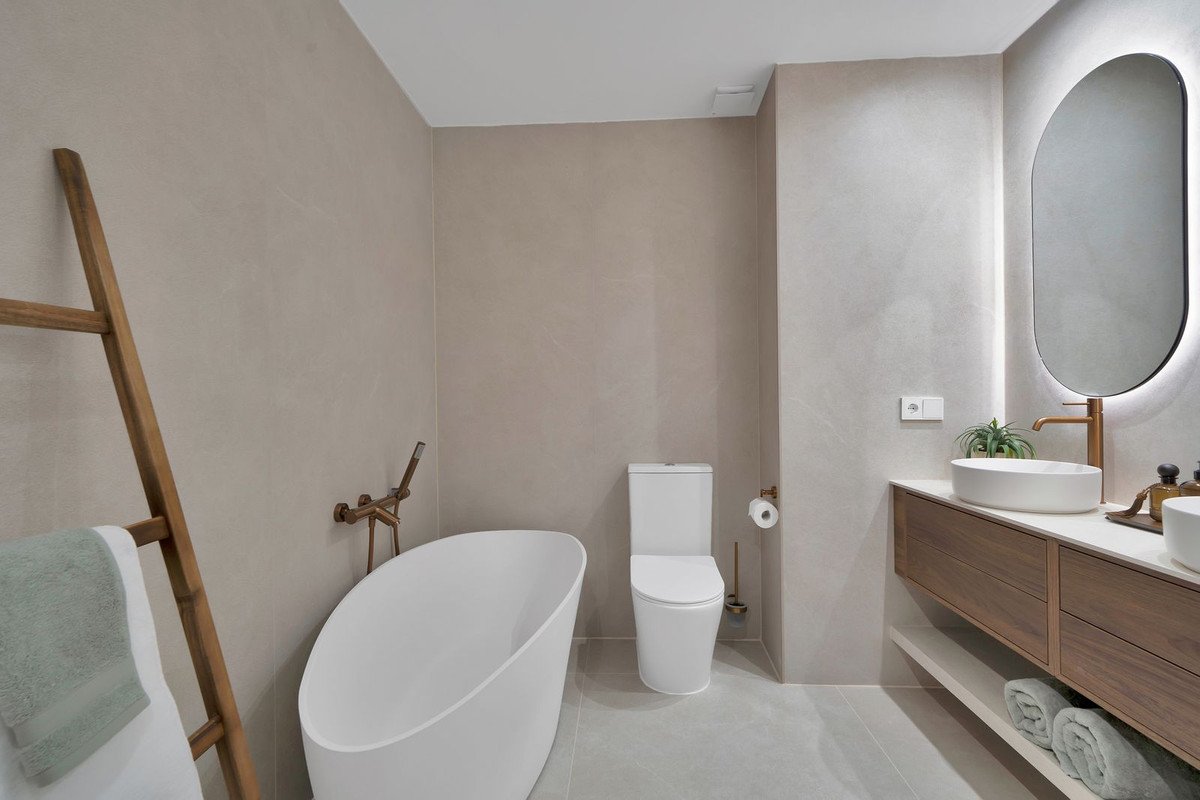 2 Bed Penthouse Duplex in Las Chapas