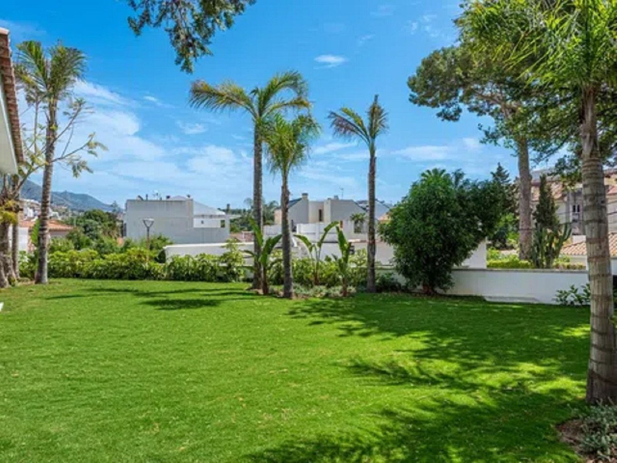 3 Bed Detached Villa in Los Boliches