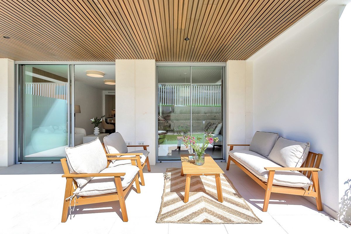 2 Bed Ground Floor Apartment in Elviria
