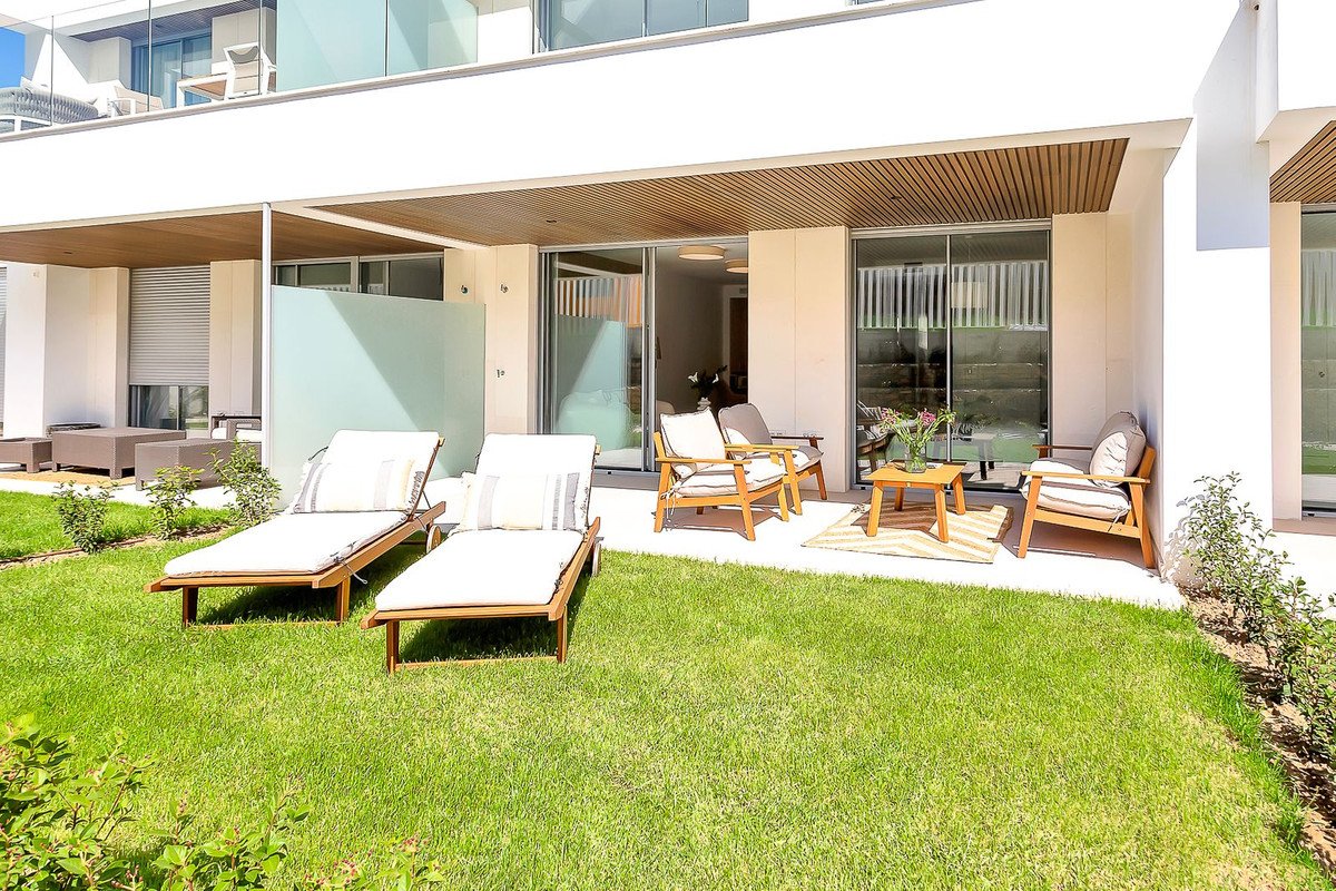 2 Bed Ground Floor Apartment in Elviria