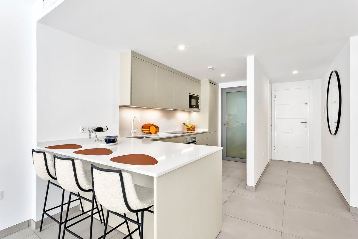 2 Bed Ground Floor Apartment in Elviria