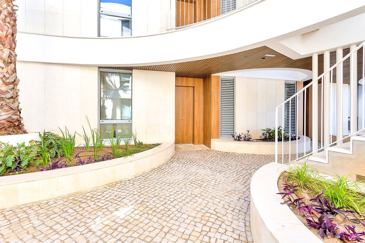 2 Bed Ground Floor Apartment in Elviria