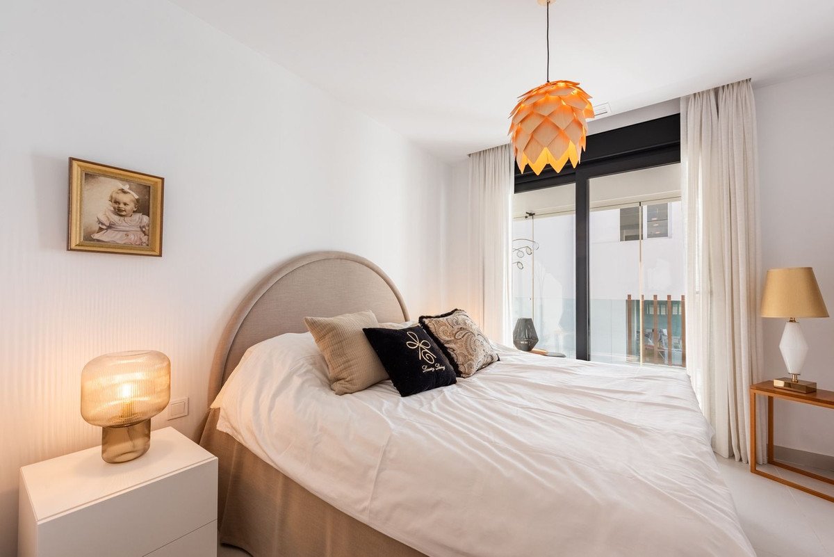 3 Bed Middle Floor Apartment in Bel Air