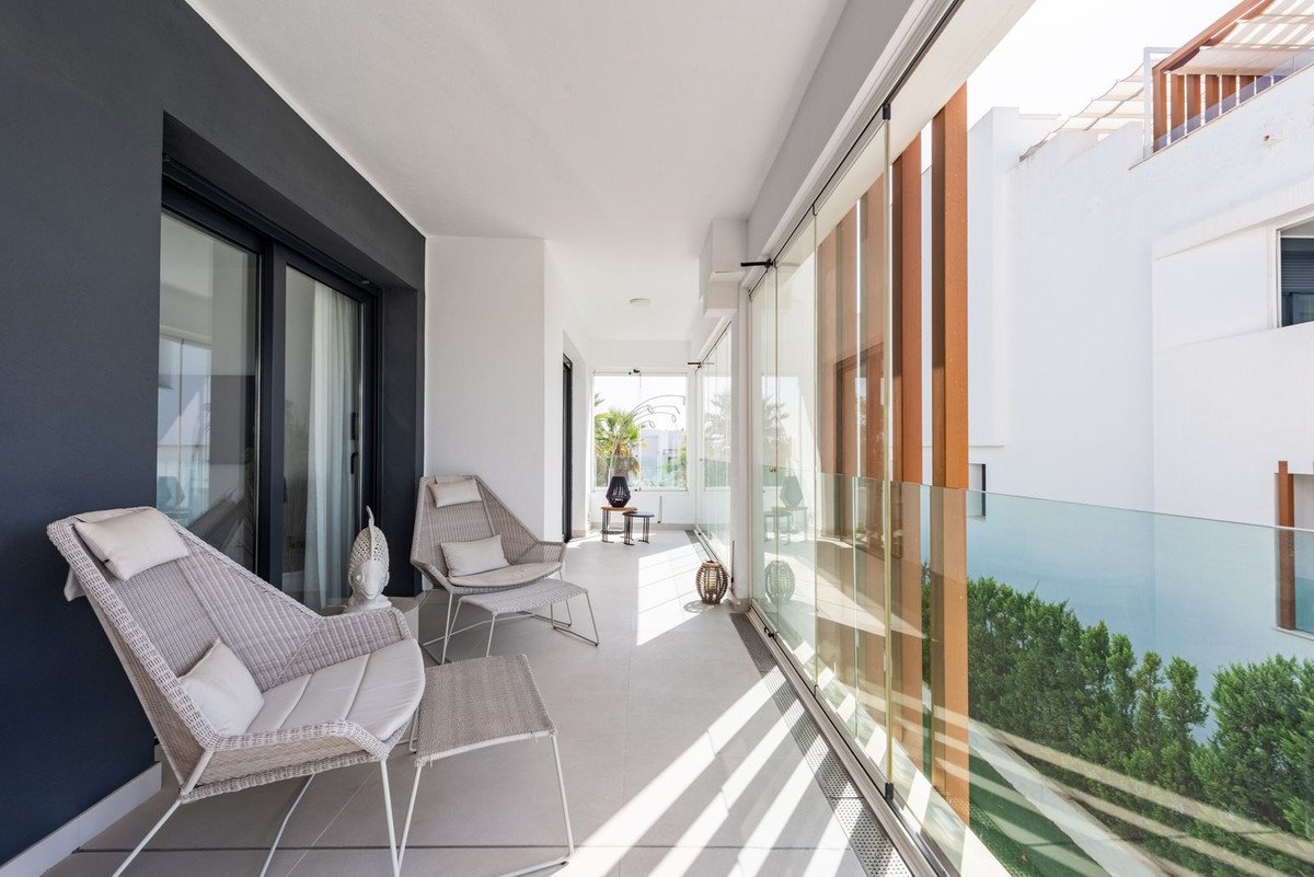 3 Bed Middle Floor Apartment in Bel Air