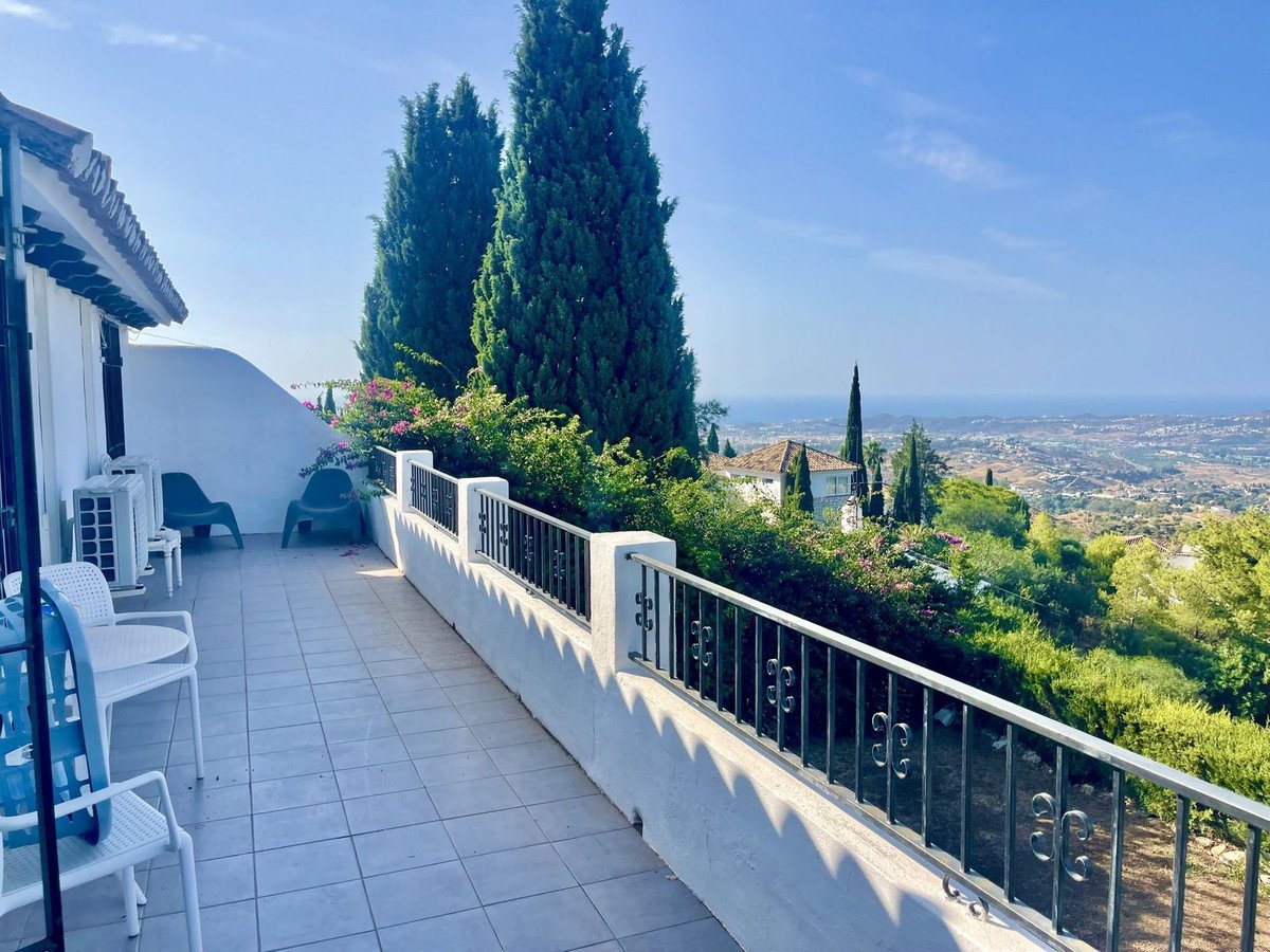 4 Bed Semi-Detached House in Mijas