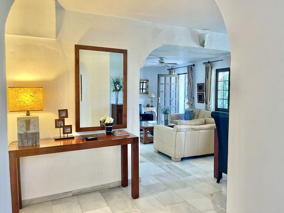4 Bed Semi-Detached House in Mijas