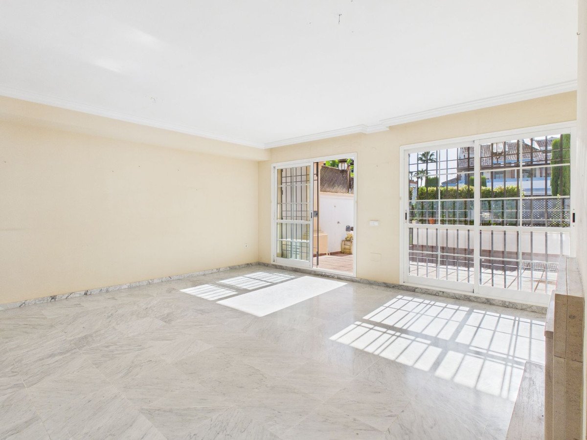 4 Bed Townhouse in Marbella