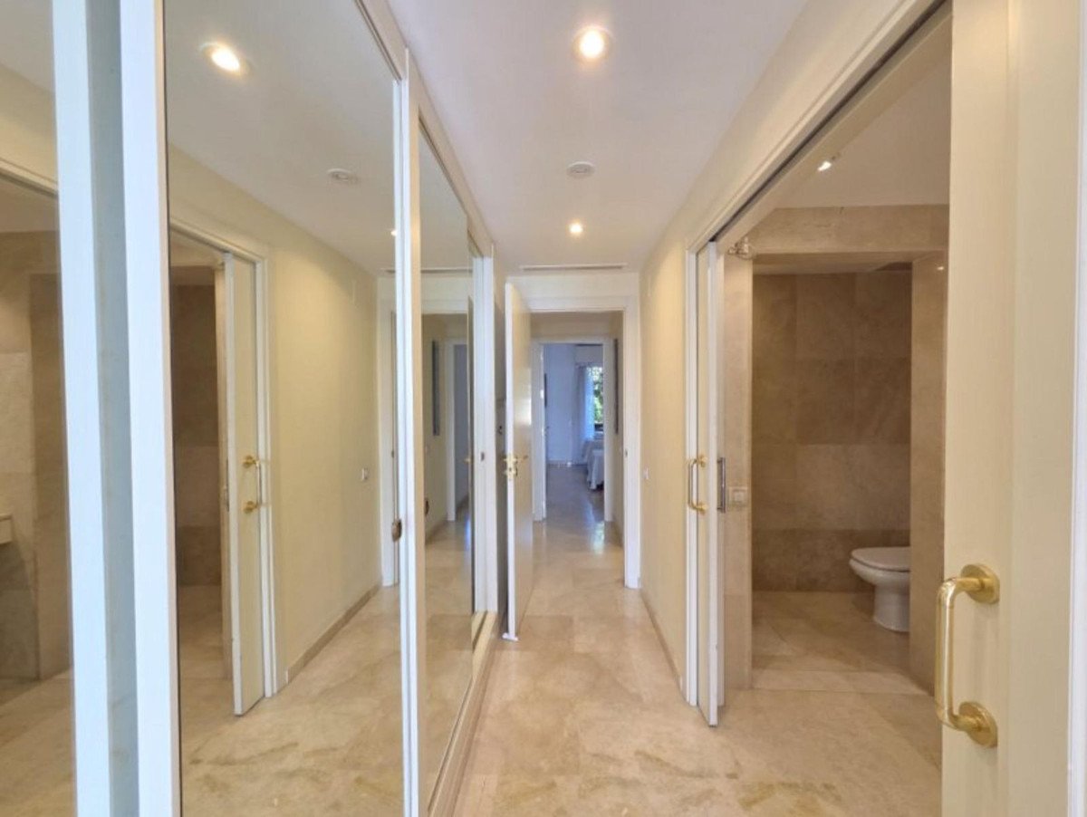 3 Bed Ground Floor Apartment in La Duquesa