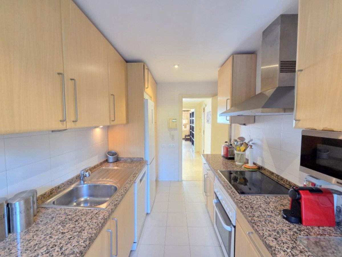 3 Bed Ground Floor Apartment in La Duquesa
