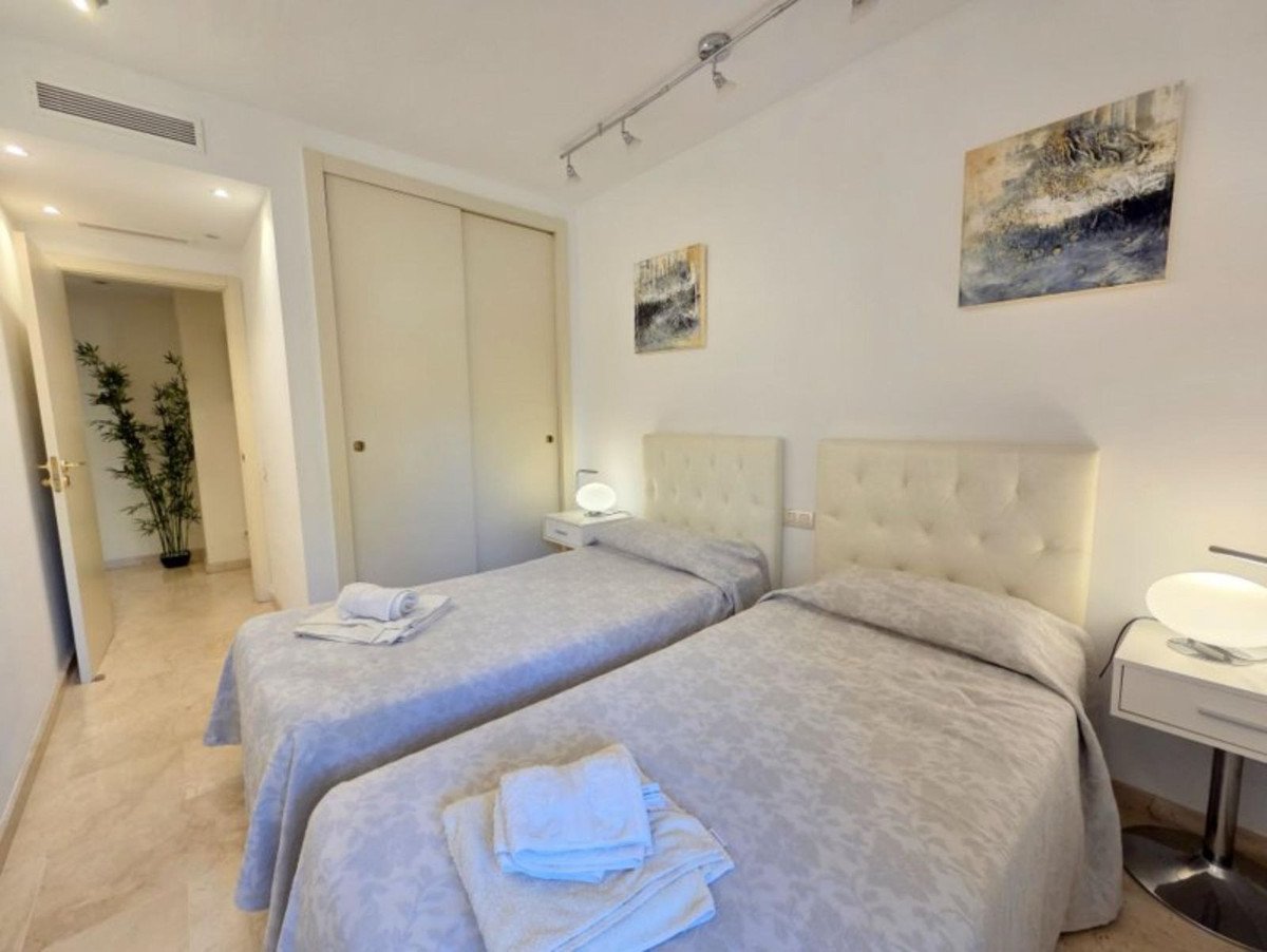 3 Bed Ground Floor Apartment in La Duquesa