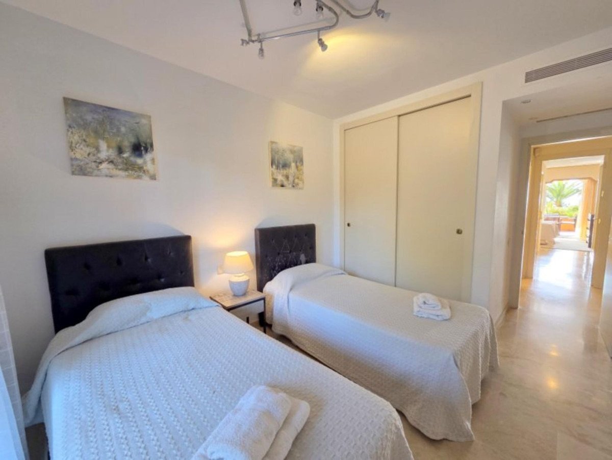 3 Bed Ground Floor Apartment in La Duquesa