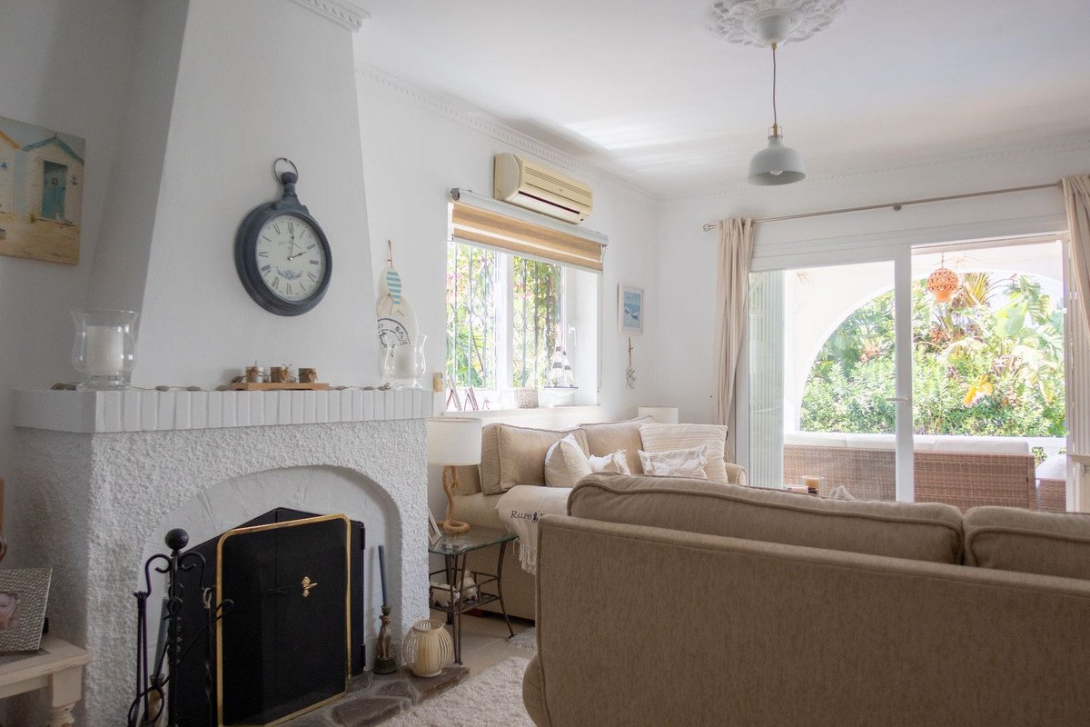 3 Bed Detached Villa in Estepona