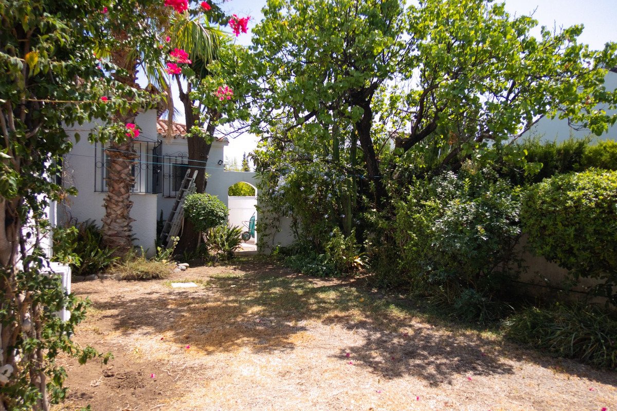 3 Bed Detached Villa in Estepona