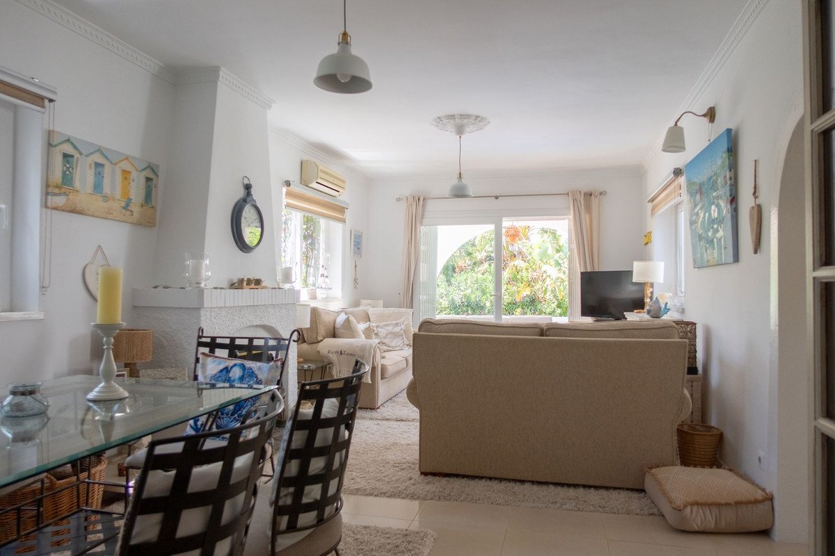 3 Bed Detached Villa in Estepona