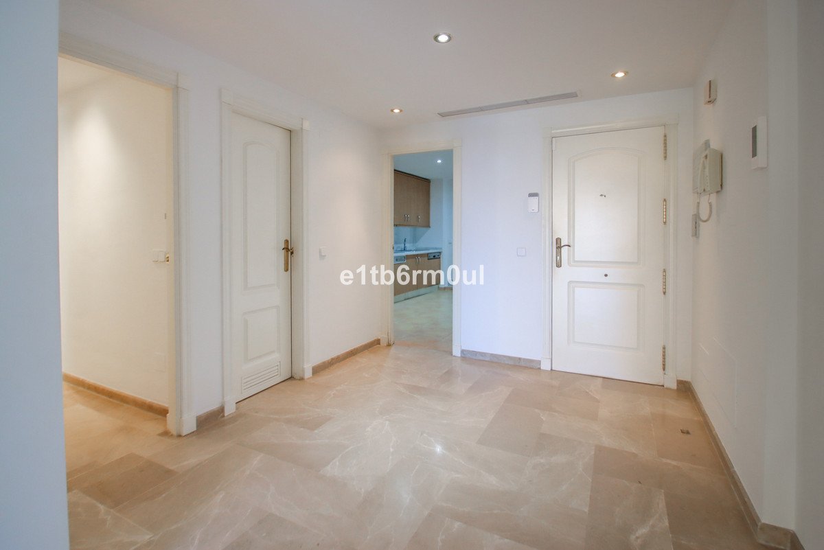 3 Bed Ground Floor Apartment in Nueva Andalucía
