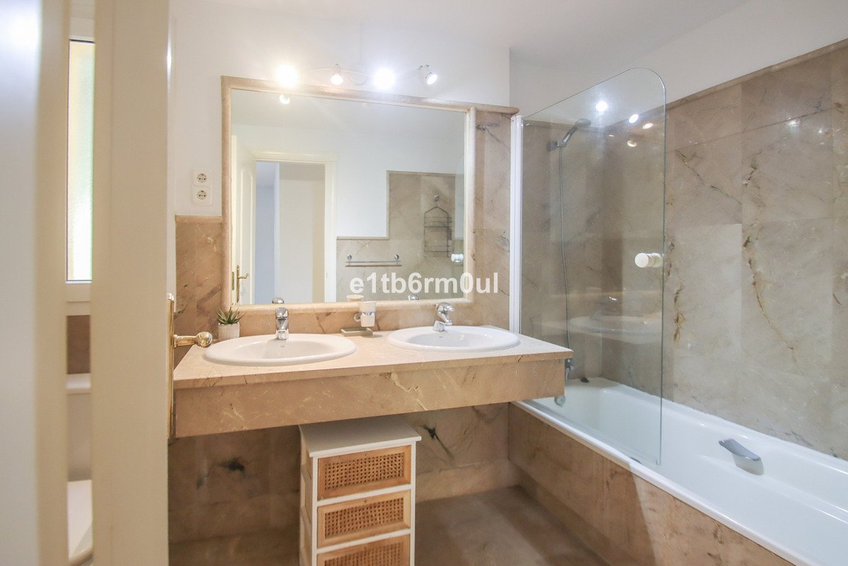3 Bed Ground Floor Apartment in Nueva Andalucía