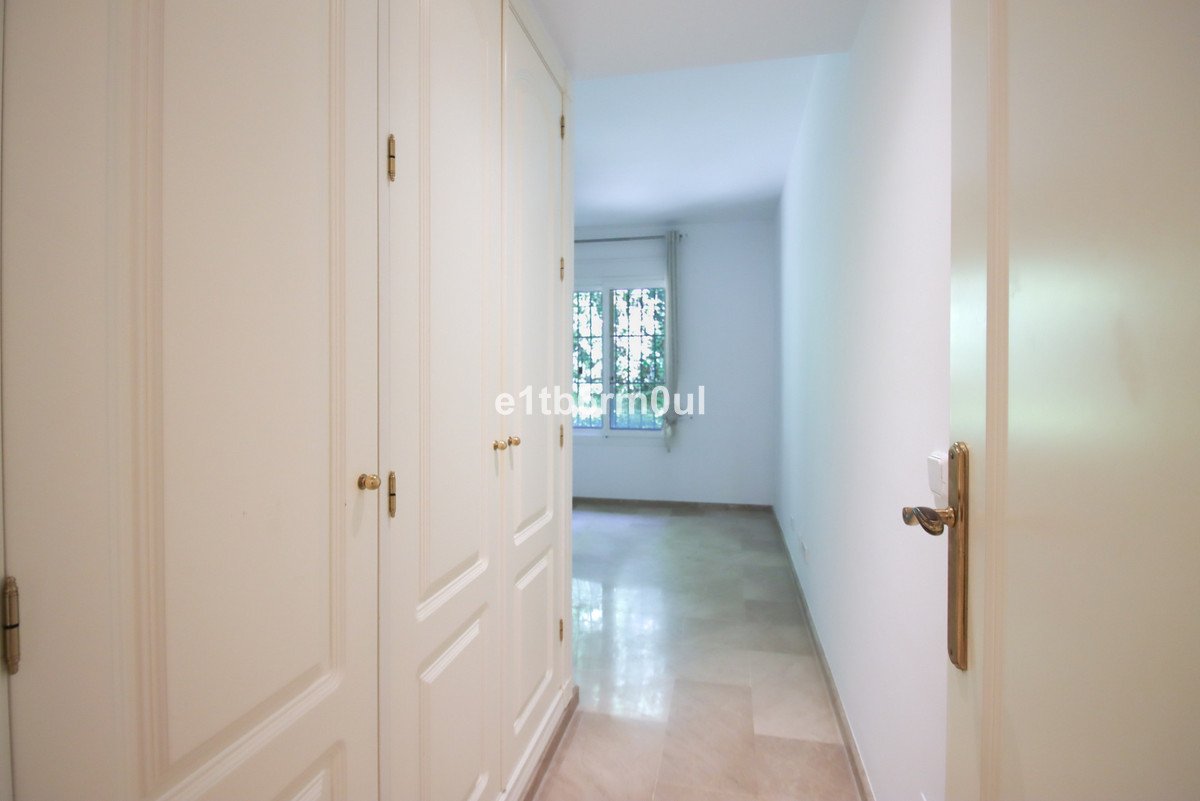 3 Bed Ground Floor Apartment in Nueva Andalucía